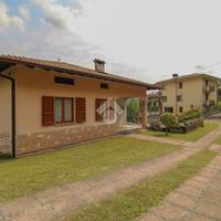 VILLA SINGOLA A BIONE