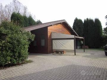 Immobile in asta di 271 m² con più di 5 locali a C