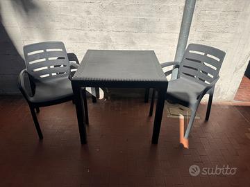 Tavolino con 2 sedie da esterno / balcone