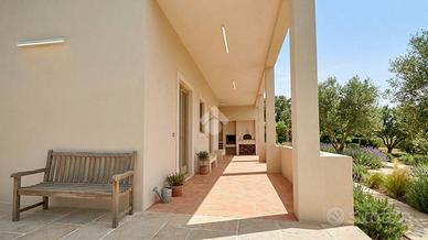 VILLA SINGOLA A FRANCAVILLA FONTANA