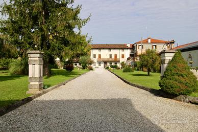 CASA SEMINDIPENDENTE A GONARS
