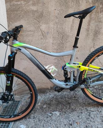 Enduro Giant 27.5