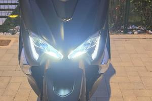 YAMAHA T-MAX 530 DX — 2017 — 16.900 km — 7.800 €