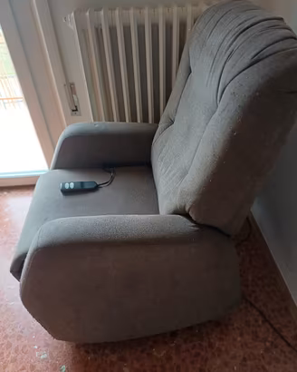 Poltrona recrinabile