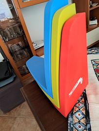 mensole colorate stanza bambini