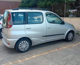 TOYOTA Yaris GPL