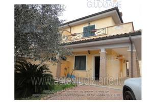 Villa o villino Pomezia [A4358859]