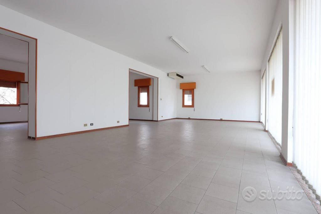 Immobile di 151 m² con 1 locale a Grisignano di Zo - Vista 4
