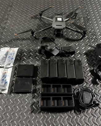 DJI Mavic 3 Cine Fly more Combo