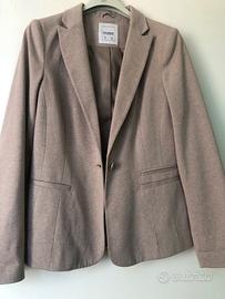 Blazer colore crema marca Pull & Bear