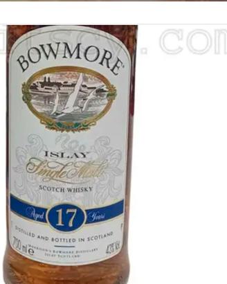 Bottiglia di whisky bowmore 17 years old