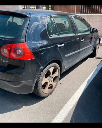 Golf 5 1.9 tdi 105 cv