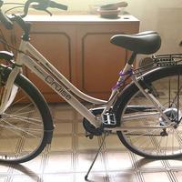 Bici da donna Cruise bianca da città