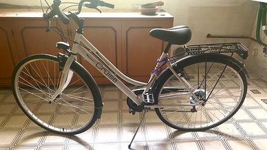 Bici da donna Cruise bianca da città