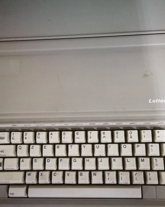 Macchina da scrivere elettrica OLIVETTI E 501