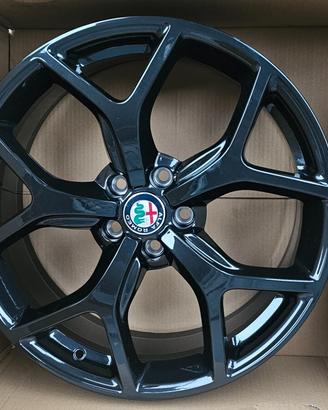 4 cerchi Nuovi 19 Originali Alfa romeo Tonale 159 