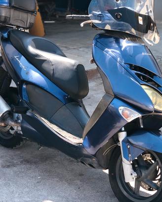 Scooter aprili