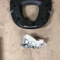 Portapacchi GIVI Monokey per Honda Jazz  SR18