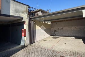 POSTO AUTO A RESCALDINA