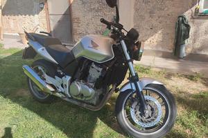 Honda CBF 500 - 2004