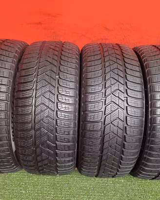 225 40 18 Gomme Invernali 80% Pirelli 225 40R18