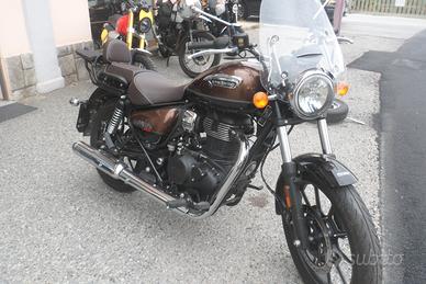 Royal Enfield Meteor 350 supernova