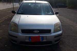 Ford Fusion 1.6 benzina