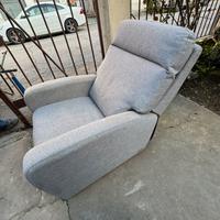 “Poltronesofá”  poltrona reclinabile elettrica