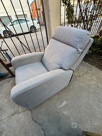 “Poltronesofá”  poltrona reclinabile elettrica