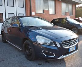 VOLVO V60 2.0 D3 Momentum