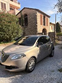 Lancia Ypsilon Ecochic GPL 2015