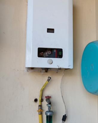 caldaia Vaillant - scaldabagno a gas