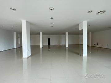 Locale commerciale - Sanluri
