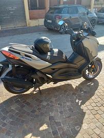 XMax 125