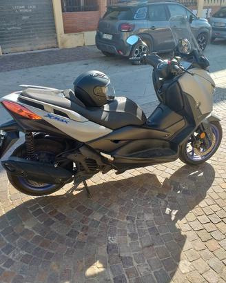 XMax 125