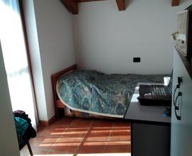 Trilocale 1050 Euro incluse spese - comodo M2