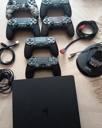 Play station 4 , 1 TB di memoria