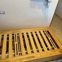 Letto Ikea a una piazza
