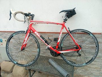 BICI DA CORSA BIANCHI IMPULSO