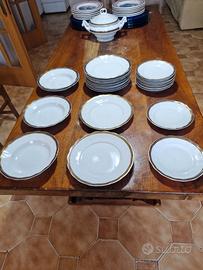 Servizio piatti usato