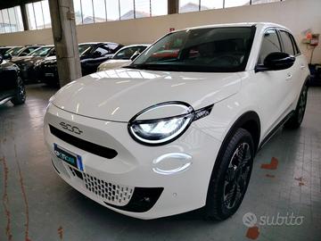 FIAT 600 Hybrid 100 CV DCT MHEV La Prima