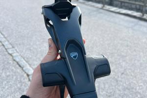 Portatarga Ducati Performance V4