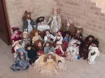 Collezione di bambole in porcellana - 21 pezzi