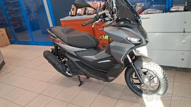 scooter Aprilia sr gt 125 