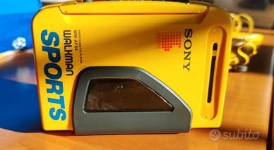 Lettore cassette radio FM/AM giallo