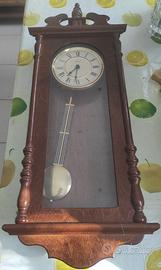 Orologio da parete a pendolo in stile classico