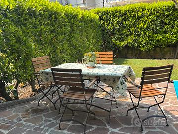 Tavolo da giardino + sedie