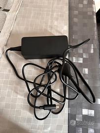 Caricatore per monopattino elettrico