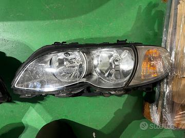 Coppia di fari e frecce anteriori bmw e46