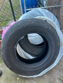 4 gomme austone  215/70 R15C seminuove